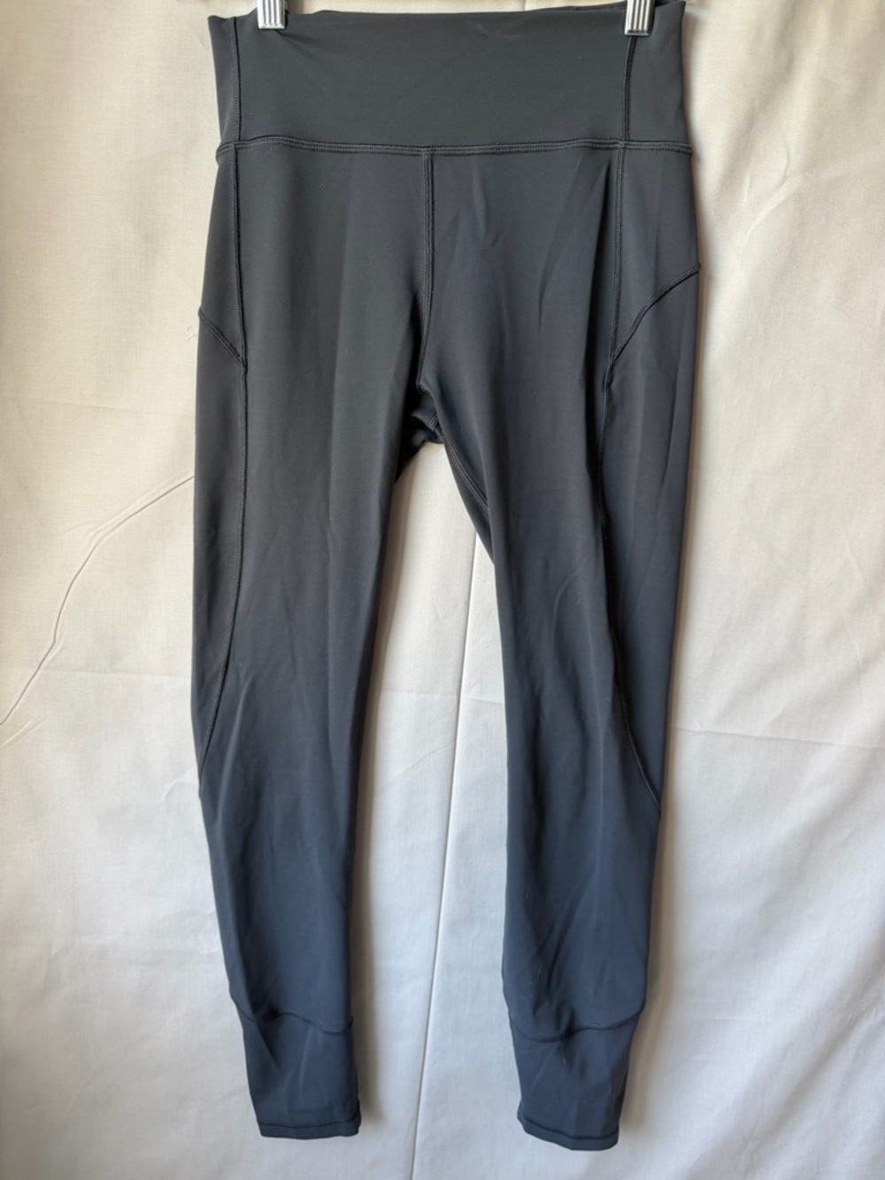 lululemon athletica High-Rise Charcoal Leggings. (A0213)